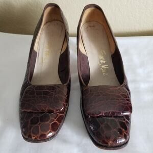 Vintage Alligator Low Heel Pumps